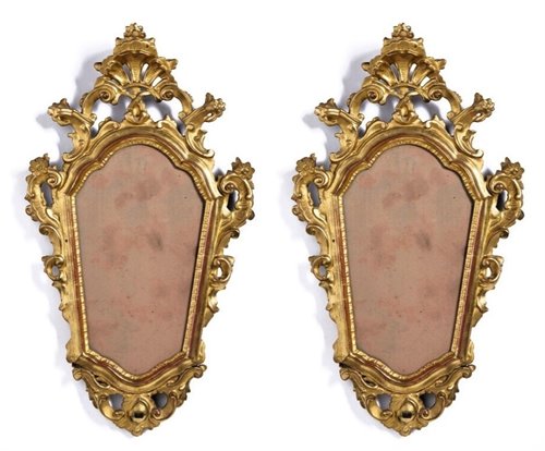 Paire de petits miroirs dorés avec abat-jour
